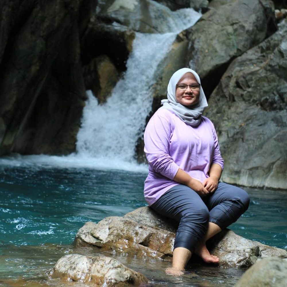 ee883ba6-0bb8-4d74-b46a-4ffc456769ba